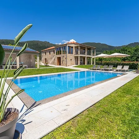 Villa Casa Da Ana - With Private Pool And Garden Moreira do Lima