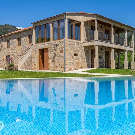 Casa Da Ana - With Private Pool And Garden Moreira do Lima