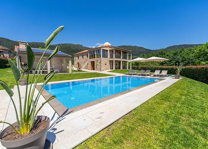 Villa Casa Da Ana - With Private Pool And Garden Moreira do Lima