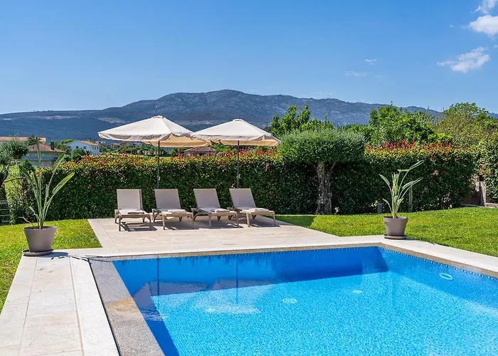 Casa Da Ana - With Private Pool And Garden Villa